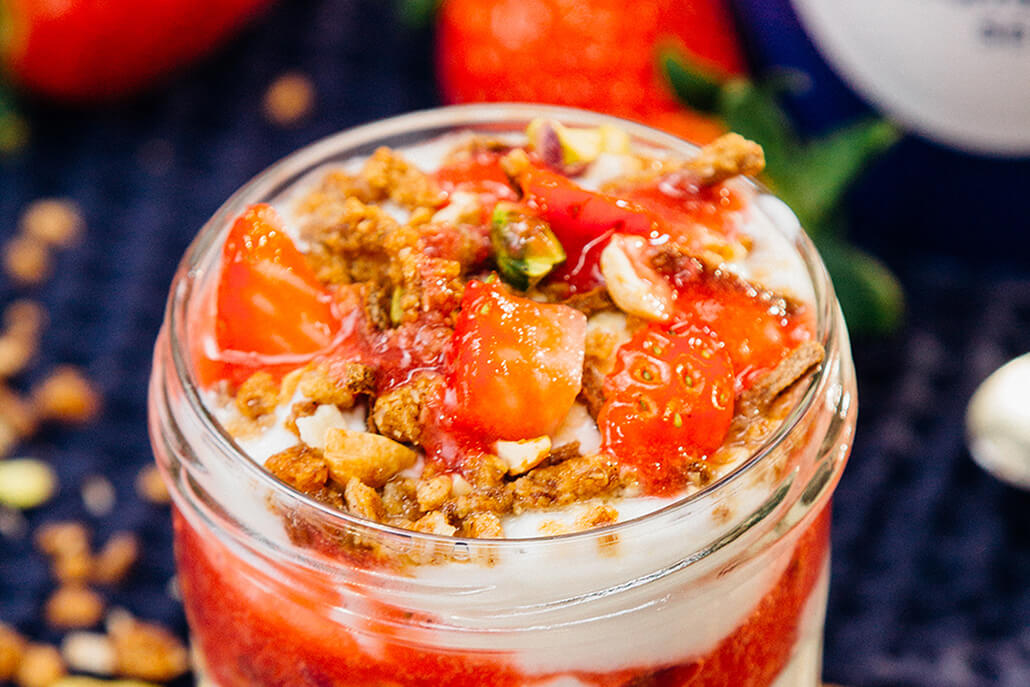 Fruity Yogurt Breakfast Parfaits - Onken Onken