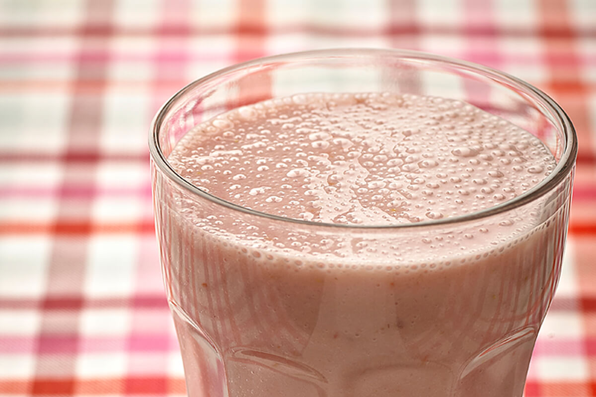 Strawberry and Banana Smoothie - Onken Onken