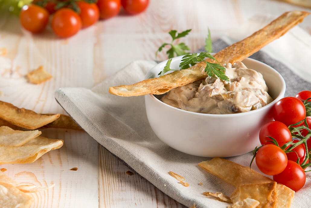 Creamy French Onion Dip with Thyme - Onken Onken