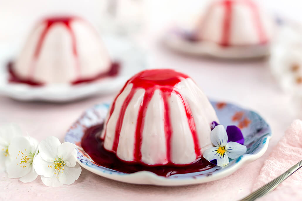 Blackberry & Vanilla Panna Cotta - Onken Onken