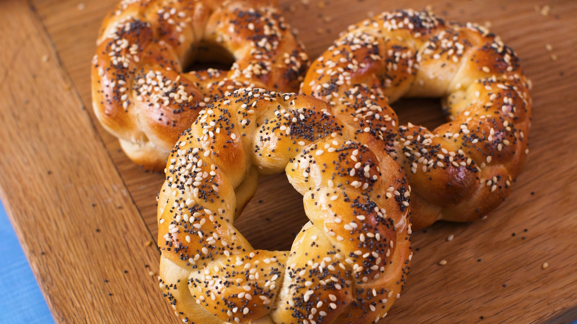 Simple Plaited Bagels Made with Yogurt Onken Onken